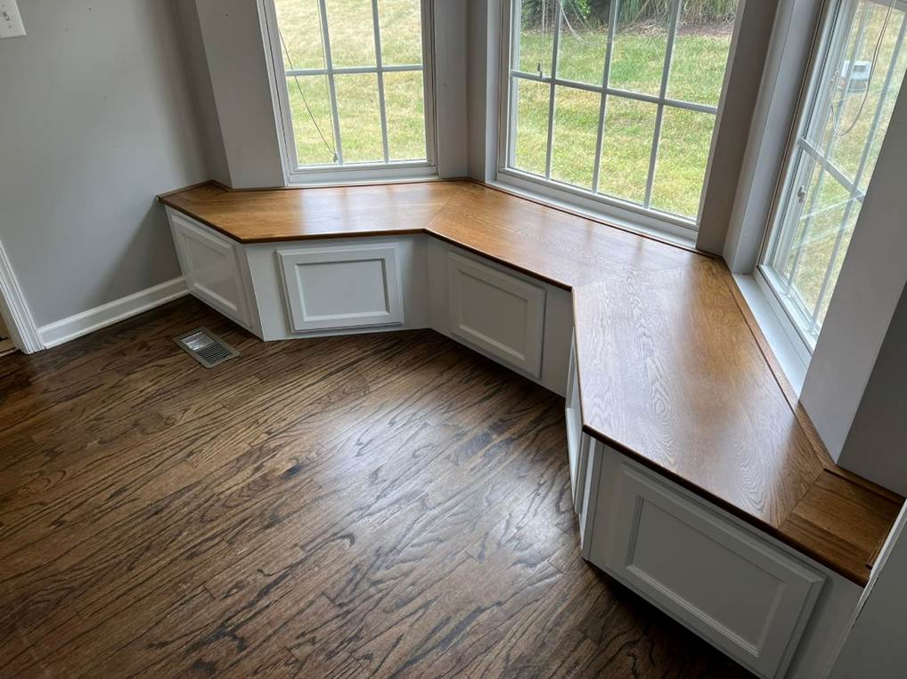 A picture containing floor, indoor, building, window

Description automatically generated
