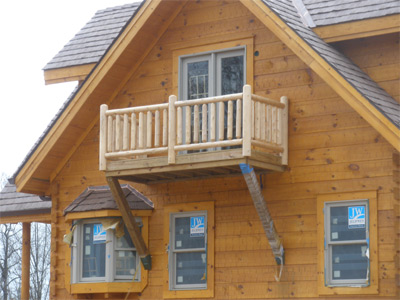Exterior railing