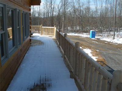 Exterior railing